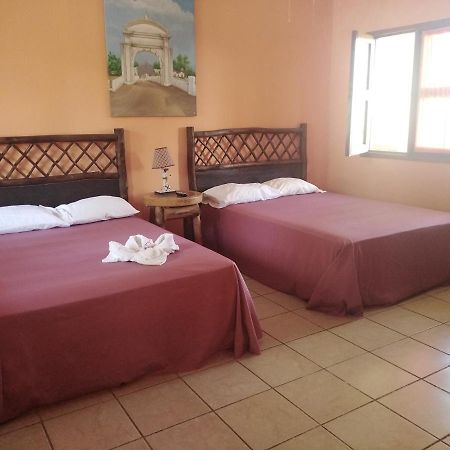 Hotel Cavanna Inn Castillo de San Felipe エクステリア 写真