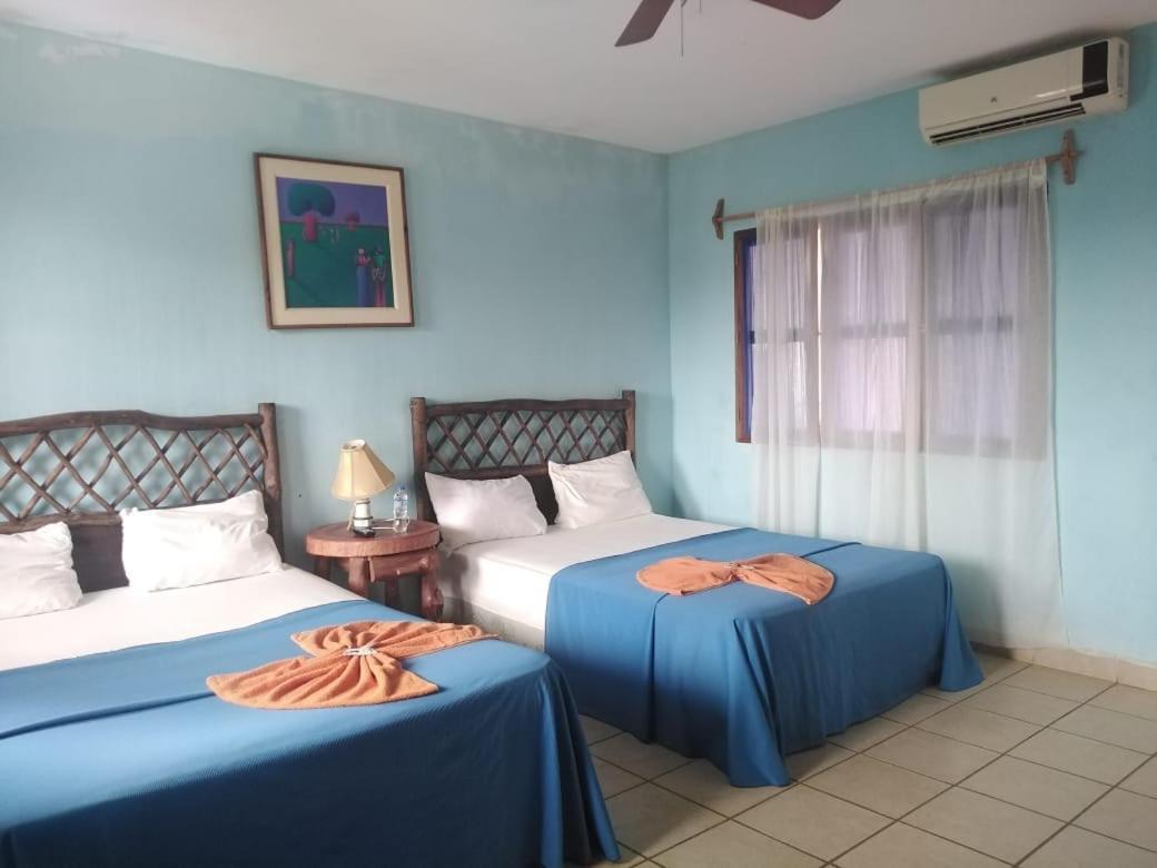Hotel Cavanna Inn Castillo de San Felipe エクステリア 写真