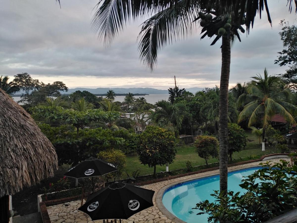 Hotel Cavanna Inn Castillo de San Felipe エクステリア 写真